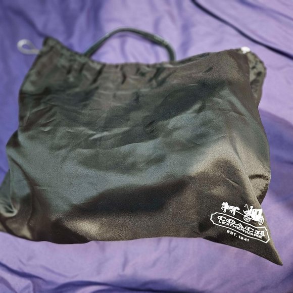 Coach Vintage Signature Horse and Carriage Tote - Picture 2 of 6